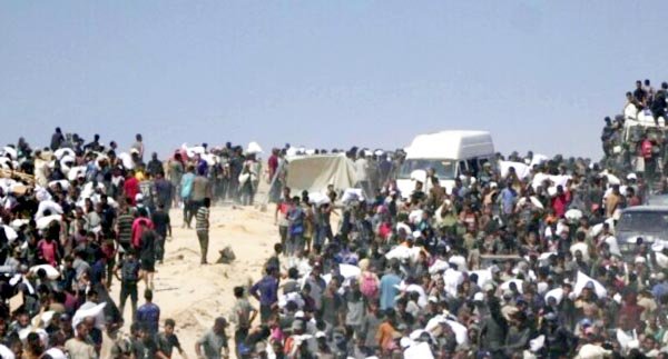 तेल अवीव में विटकॉफ के दौरे के दौरान बंधकों के परिवारों ने विरोध प्रदर्शन किया