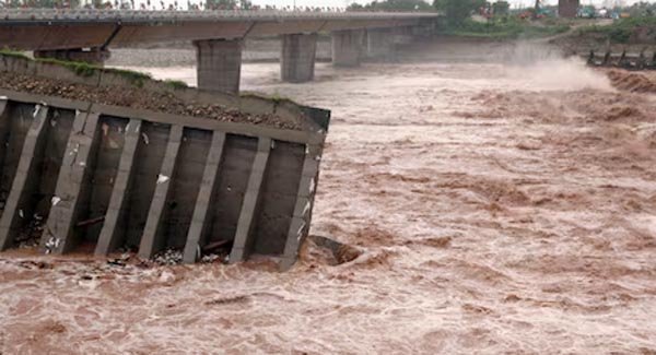 जम्मू-कश्मीर में बाढ़ संबंधी घटनाओं में मृत लोगों के परिवार के लिए अनुग्रह राशि की घोषणा