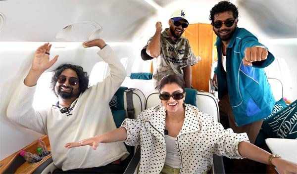 कोलकाता में धमाल मचाने के लिये तैयार हैं किंग, सनम, फॉसिल्स और भार्ग काले