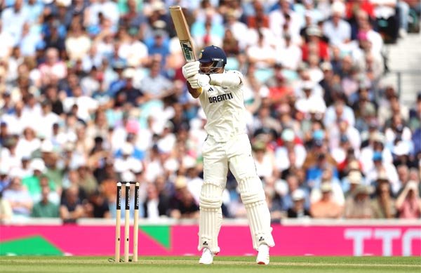 आकाश दीप का अर्धशतक, भारत लंच तक तीन विकेट पर 189 रन