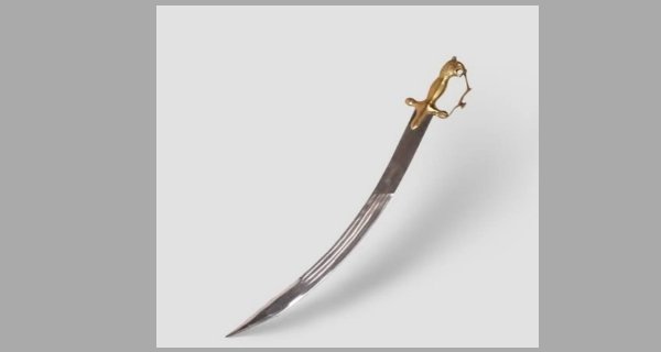 स्टेशन में दो पक्ष भिड़े, अधिवक्ता समेत तीन घायल