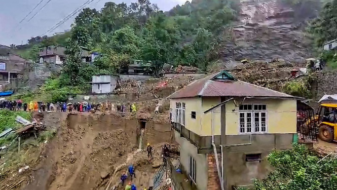 चीन के गुआंगझो में भूस्खलन में सात लोग लापता