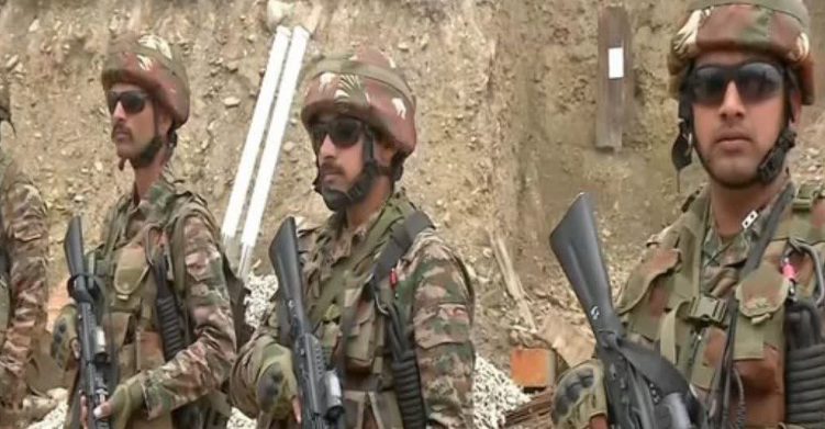 स्वतंत्रता दिवस पर LoC पर हाई अलर्ट, सेना ने निगरानी और बढ़ाई