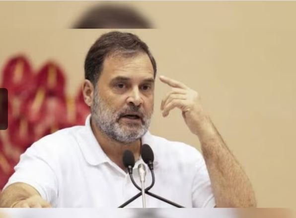 देश को पांच सवालों का जवाब दे चुनाव आयोग : राहुल