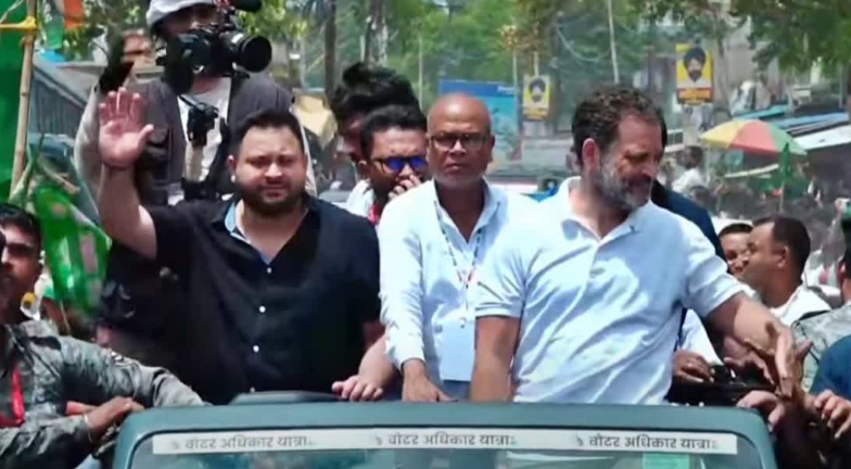 वोट अधिकार यात्रा: राहुल-तेजस्वी ने औरंगाबाद में की पूजा, दूसरे दिन यात्रा पर निकले