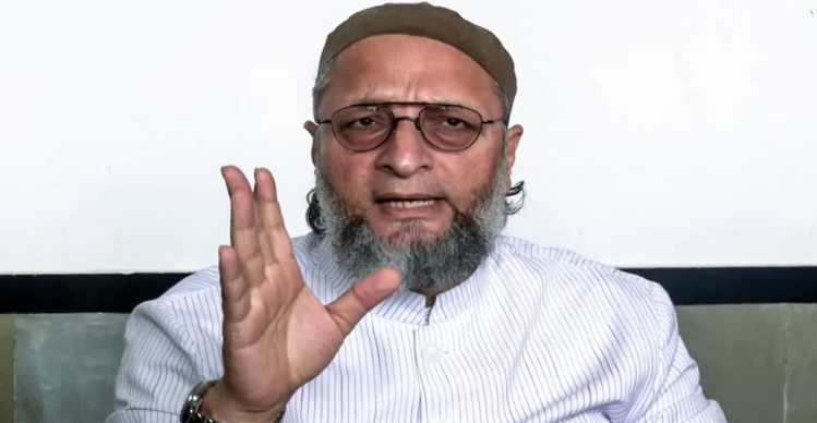 पीएम मोदी की चीन यात्रा से पहले सरकार स्थिति स्पष्ट करे: असदुद्दीन ओवैसी