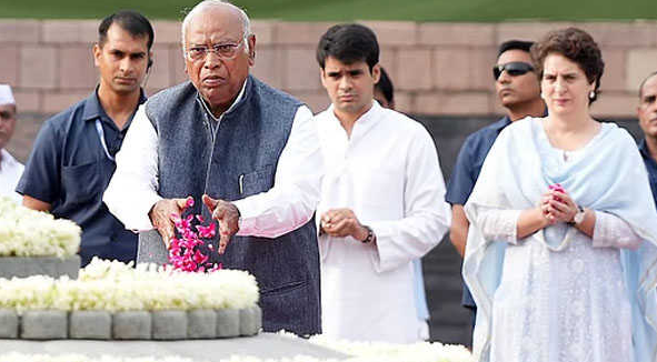 प्रियंका-खरगे ने दी राजीव गांधी को श्रद्धांजलि