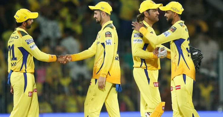 तूफानी पारी: CSK के इस बल्लेबाज ने ठोका तूफानी शतक, एक ओवर में लगाए 6 छक्के