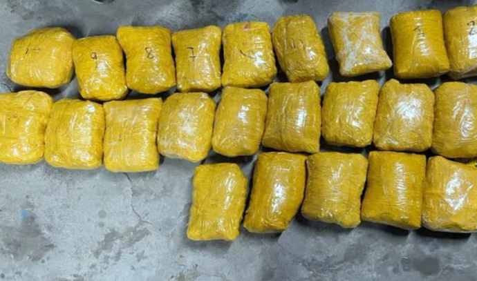 असम राइफल्स की बड़ी कार्रवाई: ₹1.22 करोड़ की हेरोइन जब्त, एक तस्कर गिरफ्तार