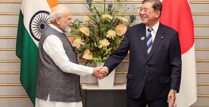 जापान दौरे पर पीएम मोदी: टोक्यो में एक प्रमुख इलेक्ट्रॉनिक्स कारखाने का किया दौरा, तकनीक और नवाचार को सराहा