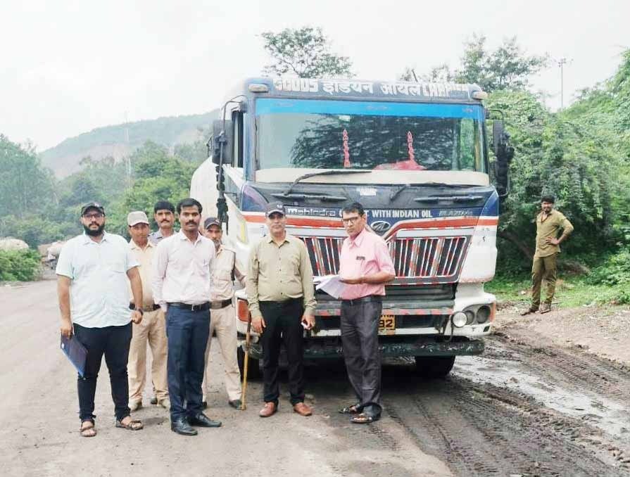 बिना परमिट के चल रहे दस वाहन जप्त, पॉच स्कूली वाहन भी शामिल 