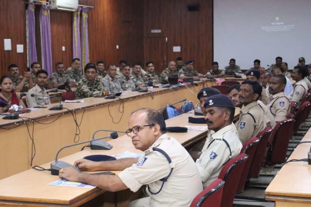 पोषण आहार, मानसिक स्वास्थ्य एवं नशा मुक्ति विषय पर मंडला में शिविर आयोजित