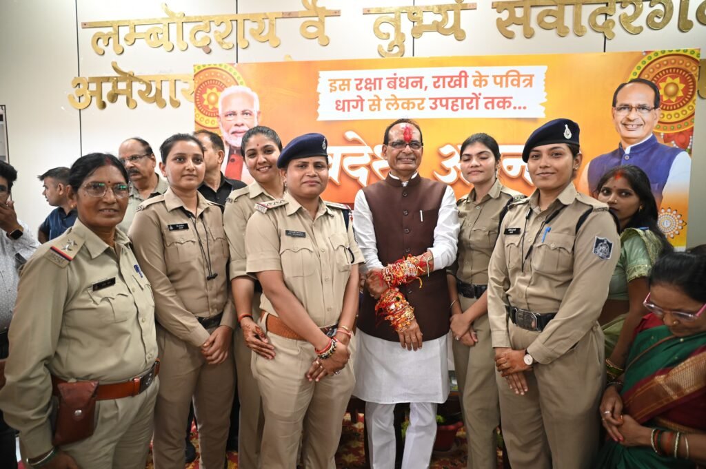 रक्षाबंधन पर स्वदेशी अपनाने का संकल्प, देशहित को सर्वोपरि रखने का आह्वान