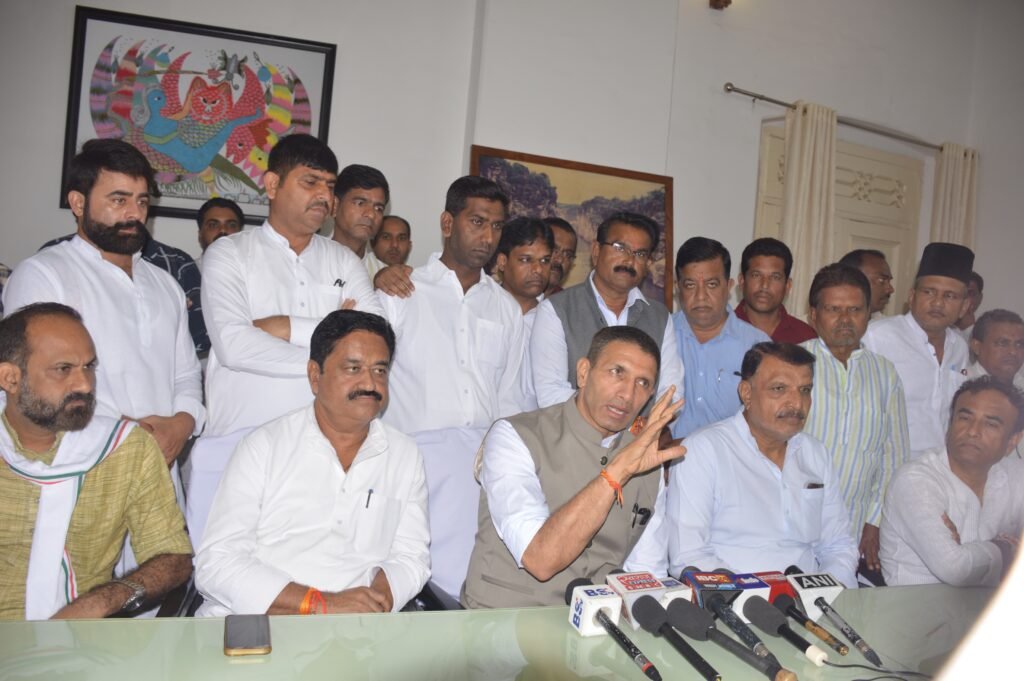 चुनाव आयोग की भूमिका संदिग्ध, भाजपा का एक-एक मंत्री कर रहा भ्रष्टाचार : जीतू