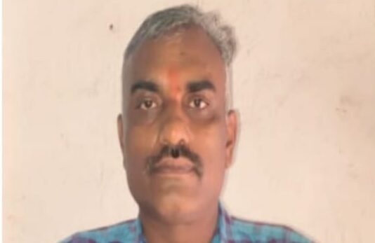 शिक्षा विभाग के प्रमुख सचिव पर 5000 का जुर्माना