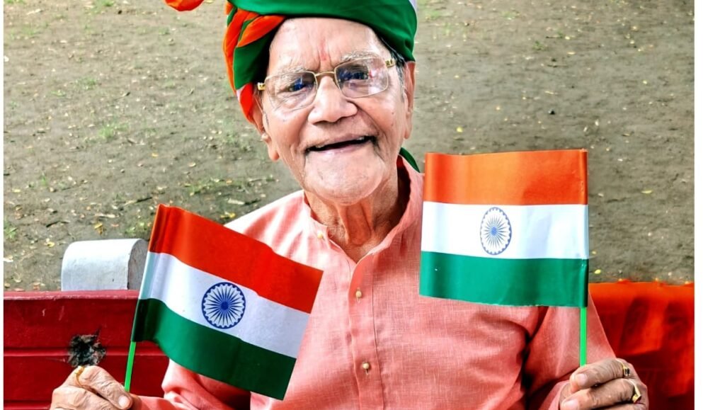 मिसाल: 79 वर्षों से निरंतर स्वतंत्रता दिवस का उत्सव मना रहे हैं, 92 वर्षीय जगदीश कौशल