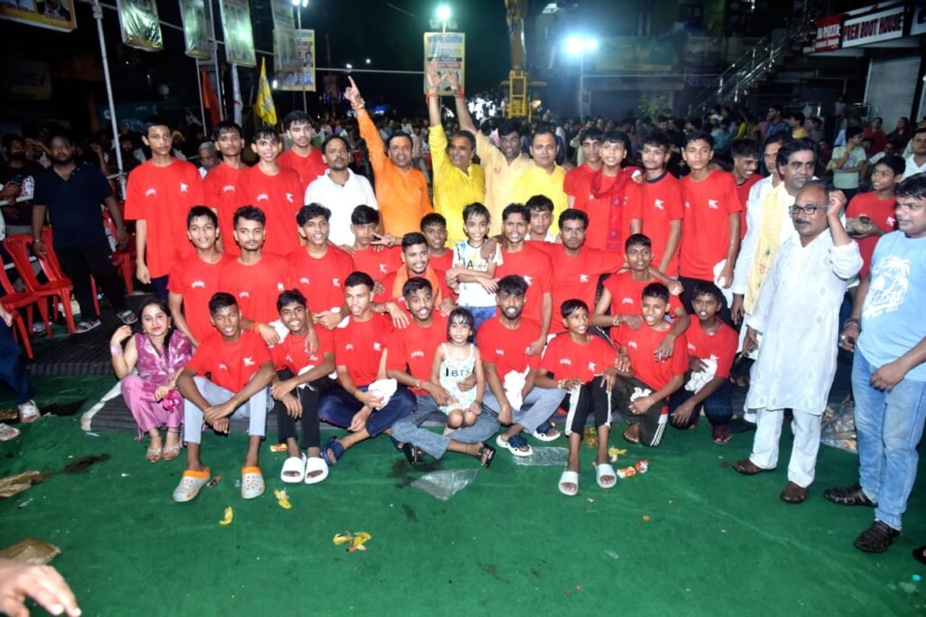 नंद के घर आनंद भयो जय कन्हैया लाल की