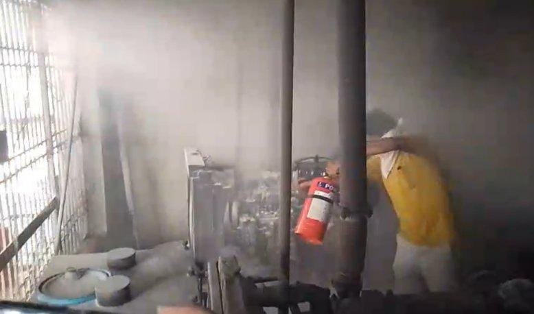 हॉस्पिटल के जनरेटर रूम में आग लगी 