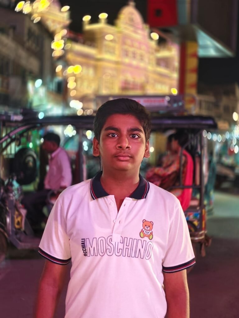 छोटे भाई से अधिक प्यार करते परिजन इसलिए घर छोड़ा,दिल्ली से मिला राजगढ से लापता बालक