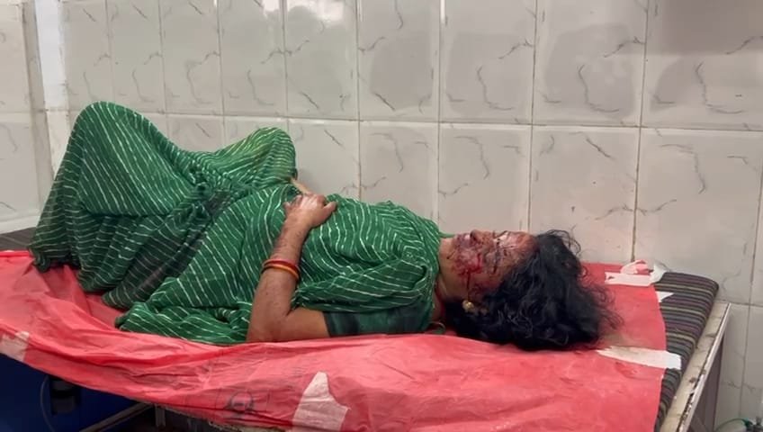 हाईवा और मैजिक में टक्कर, आधा दर्जन से ज्यादा घायल, 4 गंभीर