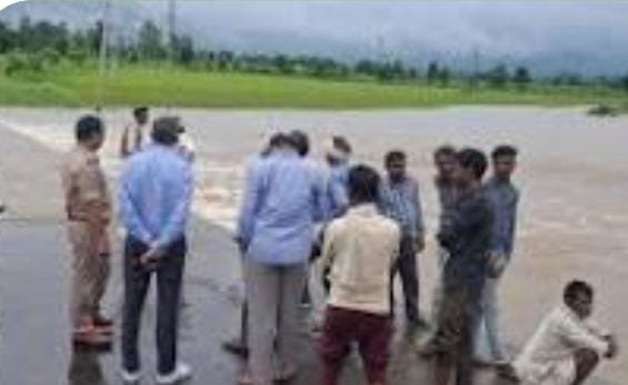 श्योपुर में पुलिया पार करते समय दो दूध बेचने वाले बहे, एसडीआरएफ टीम कर रही तलाश