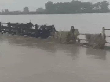 डबरा में सिंध नदी से बाढ़ का खतरा, मड़ीखेड़ा और केकेटो डैम से छोड़ा पानी, बड़गौर पुल डूबा