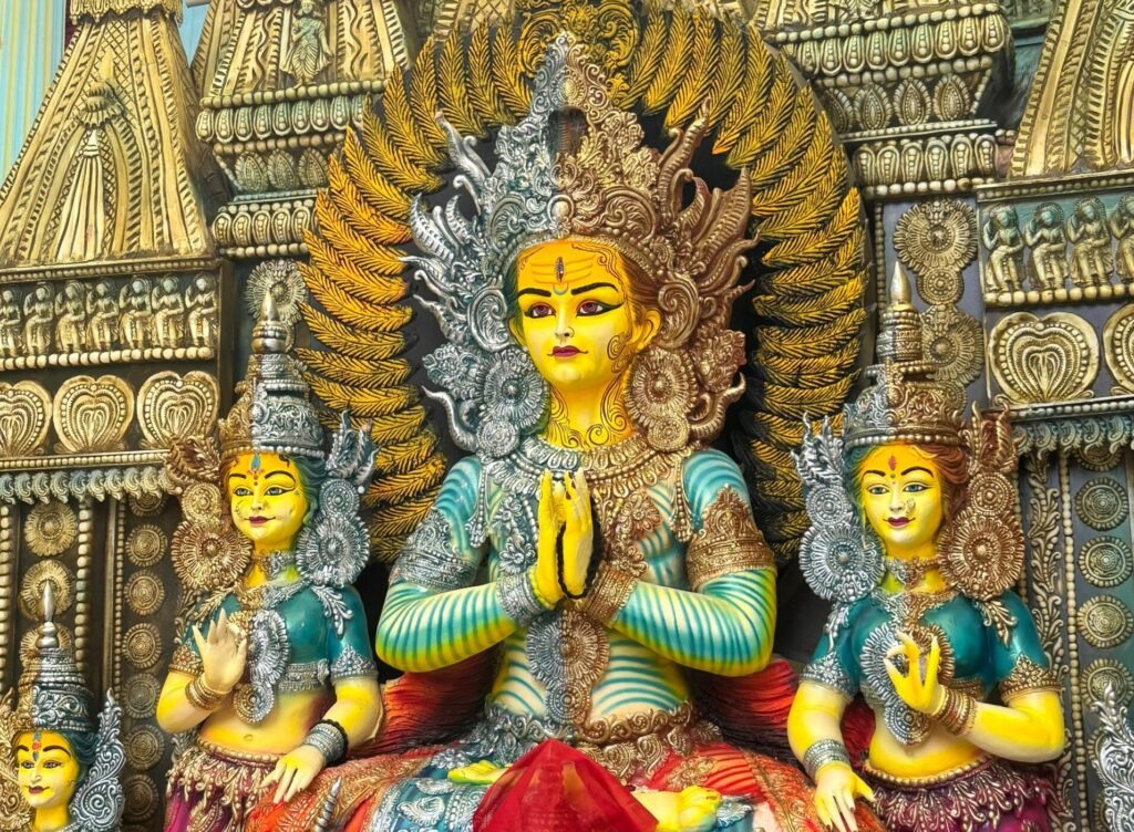 जनकपुरी जुमेराती में 18 फीट ऊंची शिव परिवार स्वरूप गणेश प्रतिमा की स्थापना