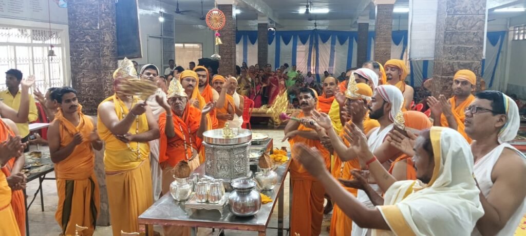 सरलता का दूसरा नाम ही उत्तम आर्जव धर्म 