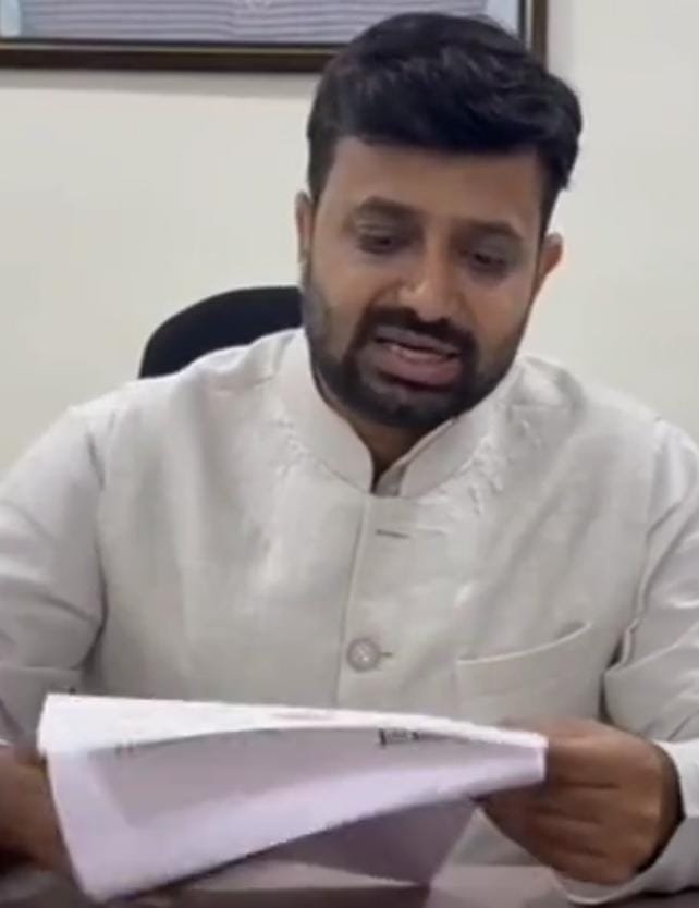 क्वारी-चंबल में बाढ़ के बाद उपनेता प्रतिपक्ष ने सीएम से की मुलाकात, पुनर्वास और ब्रिज ​की जरूरत बताई