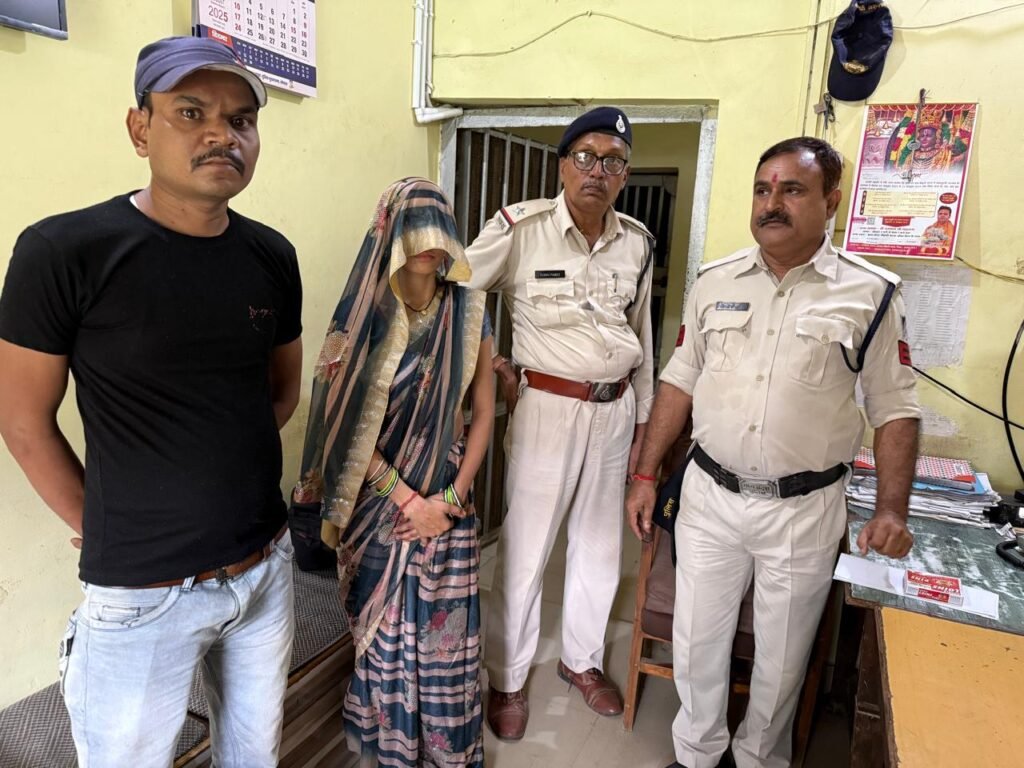 विकलांगता के तानों से तंग आकर पति ने की आत्महत्या, पत्नी और प्रेमी गिरफ्तार