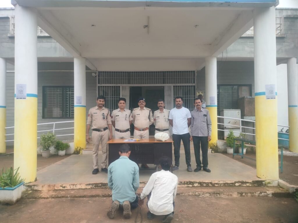 शाहनगर पुलिस ने गांजा तस्करों को दबोचा
