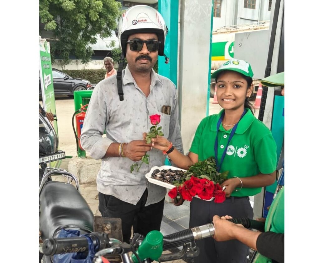 हेलमेट की जागरूकता के लिए अनेक संस्थान आगे आए