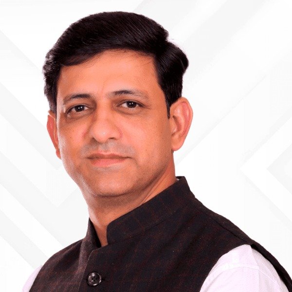 संकल्प और सहभागिता से असंभव भी संभव बनाते महापौर