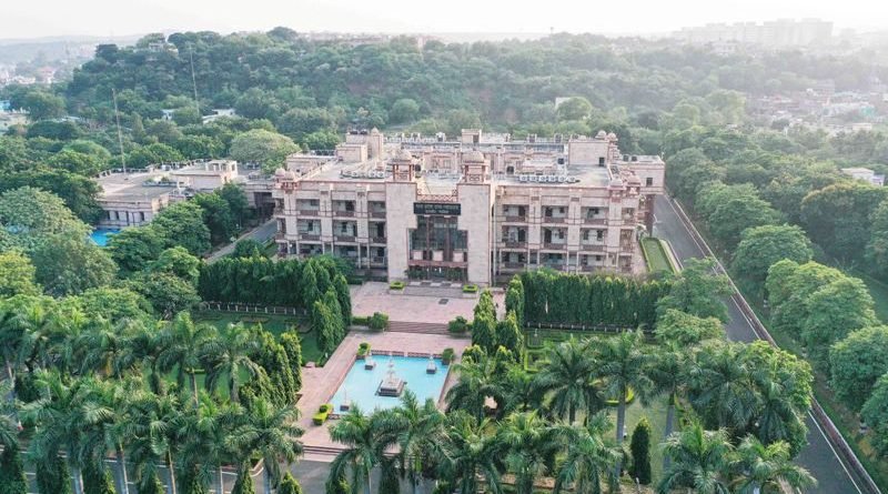 लव मैरिज कर पहुंचे न्यायालय में, बोले -परिवार वाले दे रहे हैं धमकियां तो मिले सुरक्षा