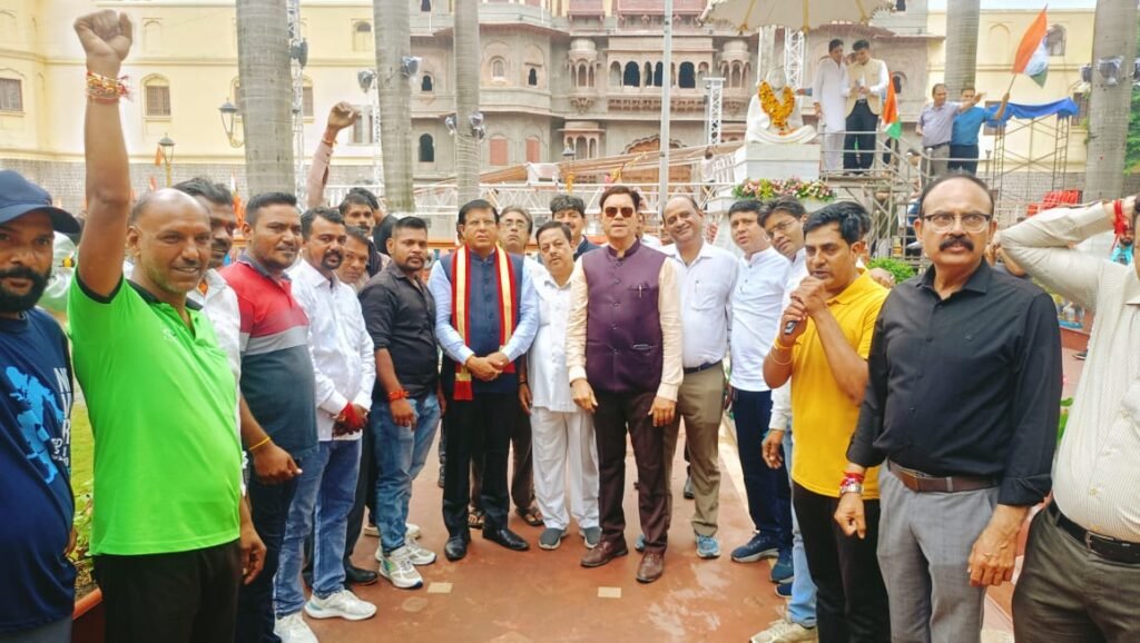 अगस्त क्रांति पर स्वदेशी रैली, विदेशी वस्तुओं के बहिष्कार का आह्वान