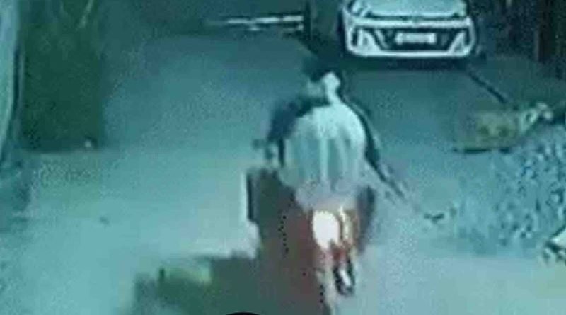 युवक पर की गयी ताबड़तोड़ फायरिंग