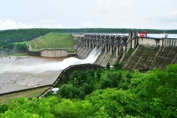 मड़ीखेड़ा बांध के चार गेट खोले, सिंध नदी में 830 क्यूमेक पानी छोड़ा, 20 गांवों में अलर्ट जारी