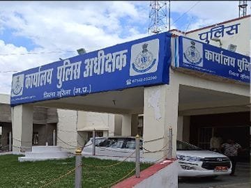 भाजपा नेता के घर फायरिंग, आज जौरा बंद का आह्वान