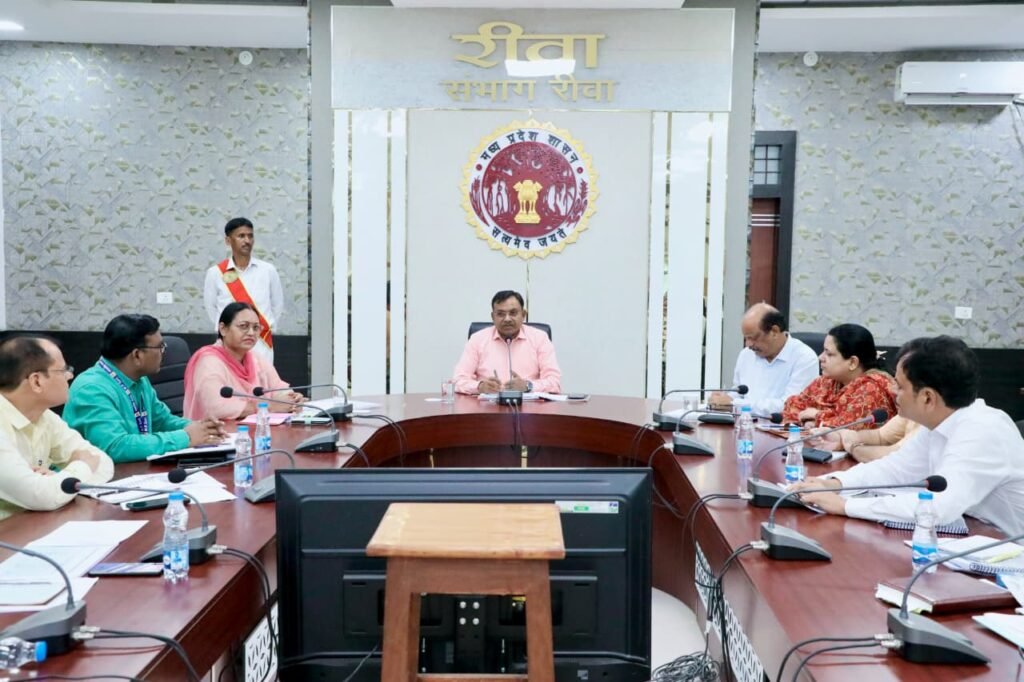 हाईरिस्क तथा एनिमिक गर्भवती महिलाओं की स्वास्थ्य रक्षा पर विशेष ध्यान दें