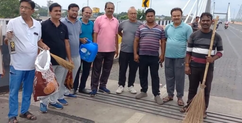 शराबखोरी का अड्डा बन रहा प्रदेश का सबसे लंबा ओवर ब्रिज