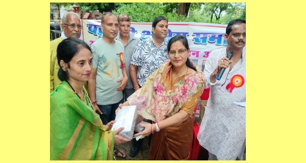 यदुवंशी समाज की गोठ में हुए कार्यक्रम