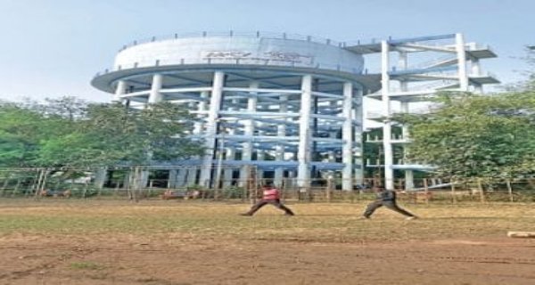 पानी की मैन लाइन टूटने से टंकियां नहीं भरीं, शहर प्यासा