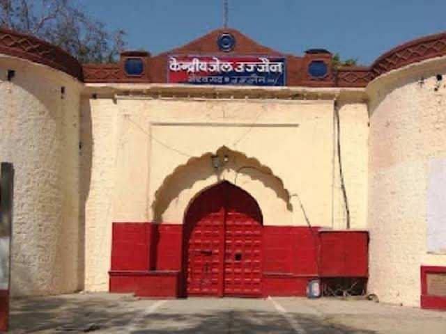 जमीन विवाद में हत्या करने वाले पिता-पुत्रों को भेजा जेल