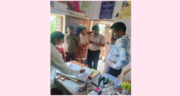कलेक्टर ने अधिकारियों के साथ सोहावल और नागौद क्षेत्र का लिया जायजा