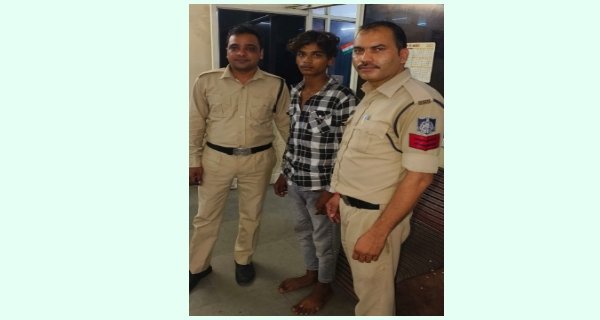 कम दाम पर बाइक बेचने आया वाहन चोर पुलिस के हत्थे चढ़ा