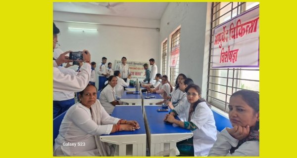 होल्कर साइंस कॉलेज में मेगा हेल्थ कैंप, 6626 लोगों का हुआ स्वास्थ्य परीक्षण