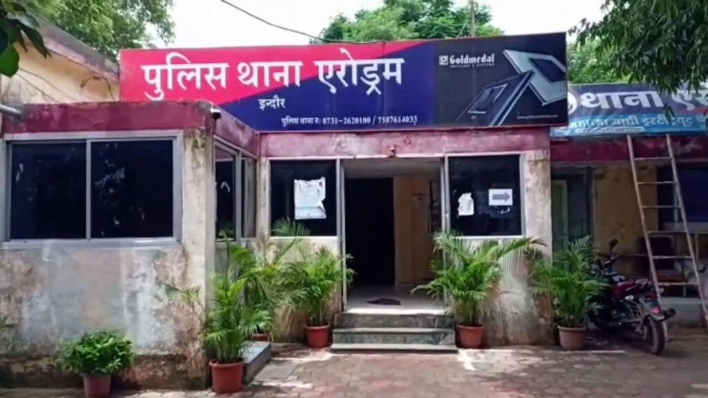 जैन दंपत्ति के घर से जेवर-नकदी चोरी, नाती पर ही शक
