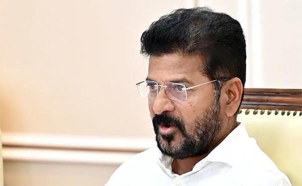 रेवंत रेड्डी ने भारी बारिश के मद्देनजर पूरे प्रशासन को रखा अलर्ट पर