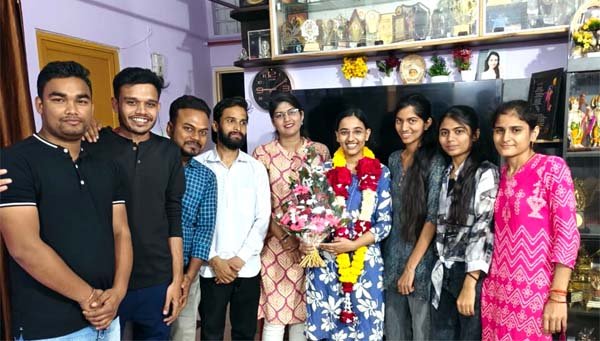 इंदौर की हर्षिता दवे बनीं डिप्टी कलेक्टर, साझा किए सफलता के तीन सूत्र