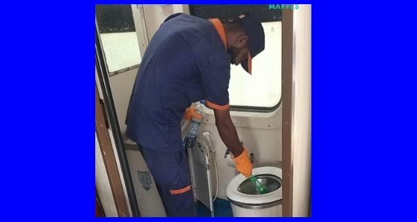 “स्वच्छोत्सव” के तहत रेल मंडल पर स्वच्छता अभियान चला